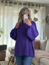 Charger l&#39;image dans la galerie, Pull oversize Lia violet
